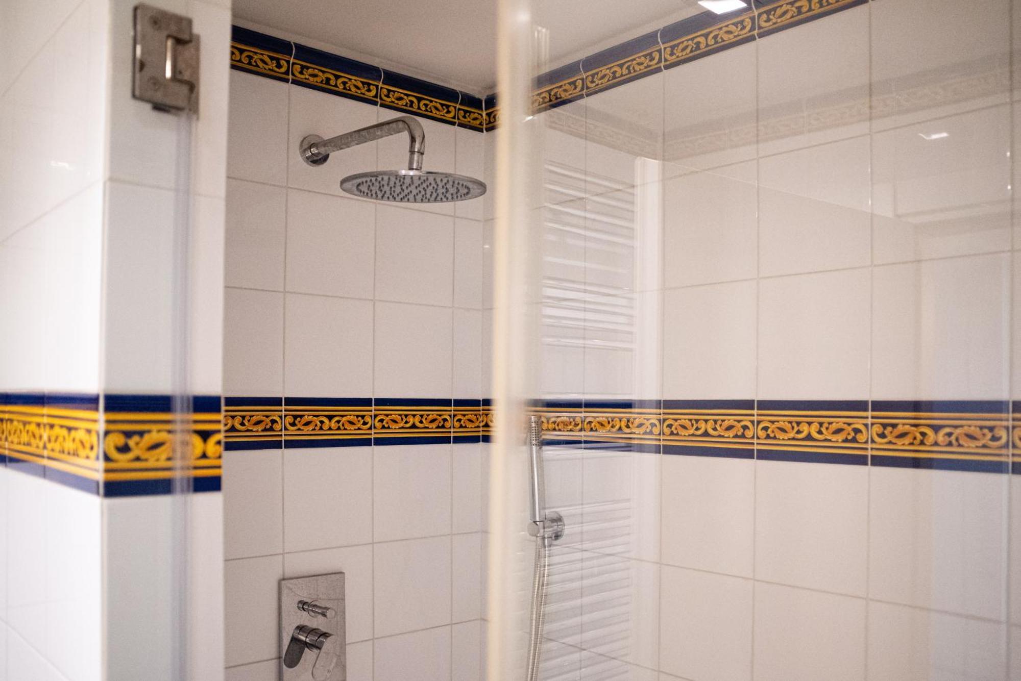 Casa Di Melo Otel Napoli Dış mekan fotoğraf